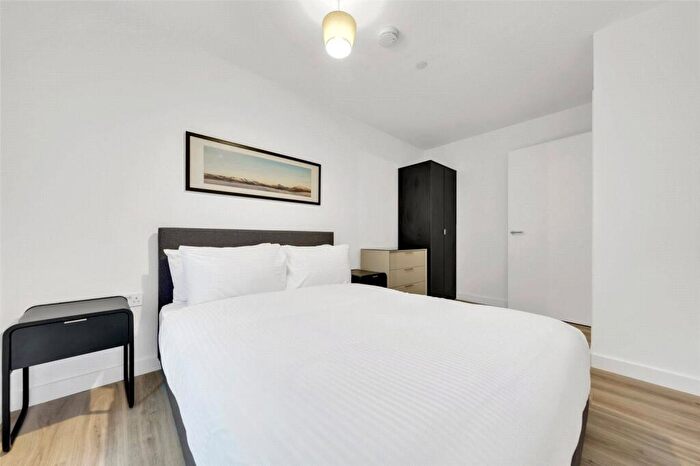 2 Bedroom Apartment To Rent In Viva Court, Kimpton Road, Luton, LU2