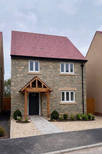 3 Bedroom Detached House For Sale In Bishops Drive, Glastonbury, BA6