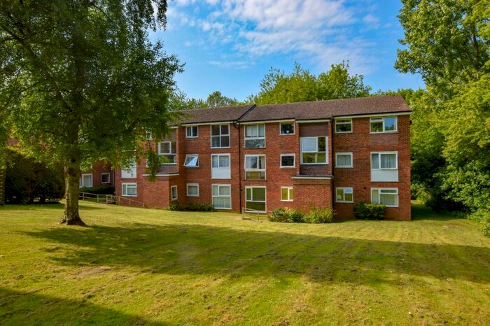 2 Bedroom Apartment To Rent In Aston View, Hemel Hempstead, Hertfordshire, HP2