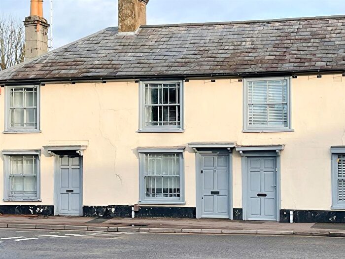 2 Bedroom Property To Rent In Canal Mews, Linslade., LU7