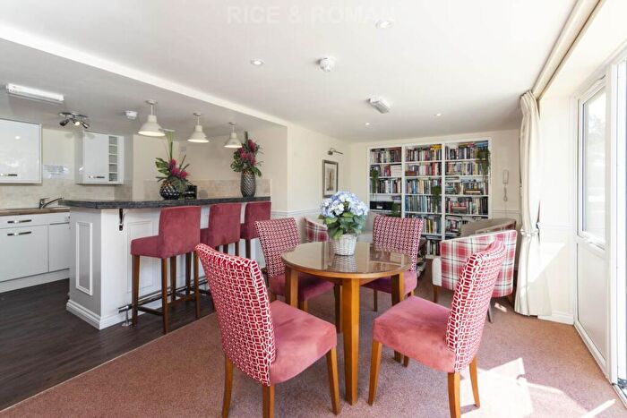 2 Bedroom Retirement Property For Sale In Stokes Lodge, Park Lane, GU15