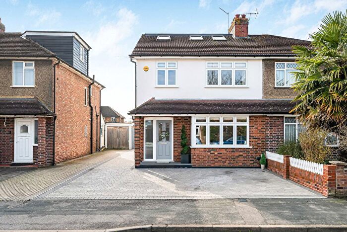 5 Bedroom Semi Detached House For Sale In Hythe Field Avenue, Egham, Surrey, TW20