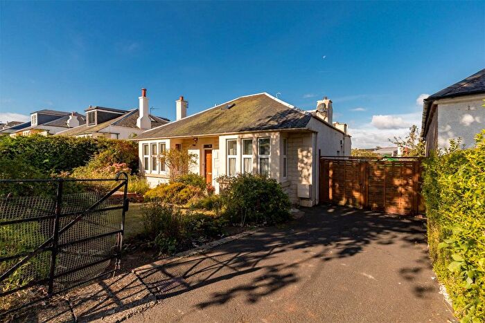 3 Bedroom Property For Sale In Craiglockhart Road, Craiglockhart, Edinburgh, EH14
