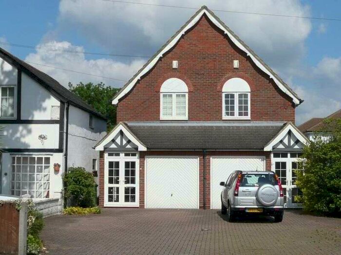 3 Bedroom Semi-Detached House To Rent In Ruxley Lane, West Ewell, KT19
