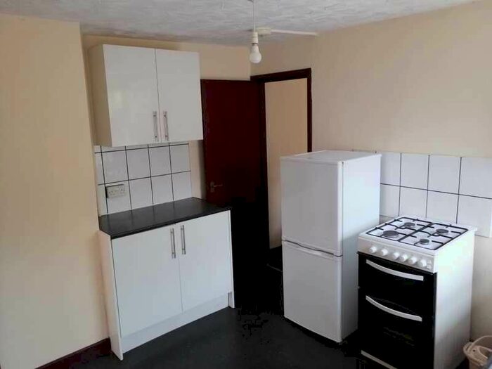 2 Bedroom Flat To Rent In Cardiff, CF24