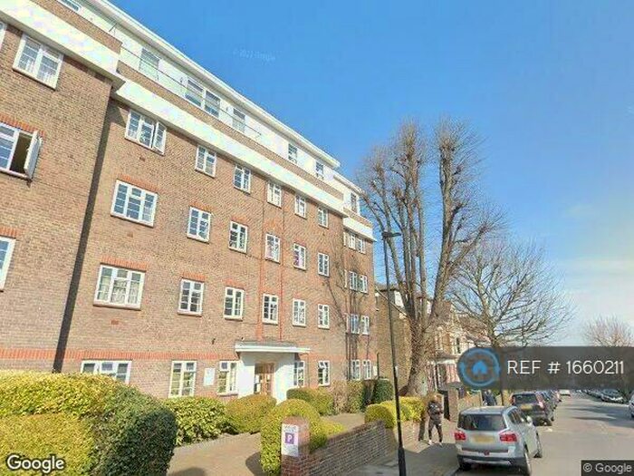 3 Bedroom Flat To Rent In Dorchester Court, London, N10