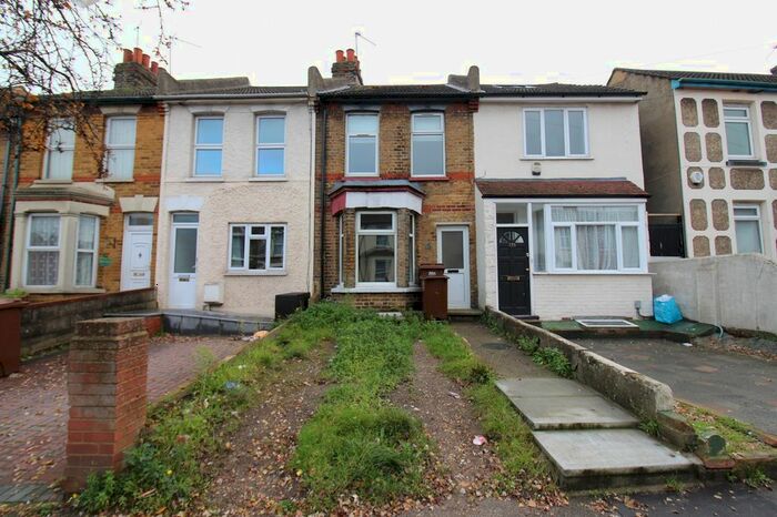 2 Bedroom Terraced House To Rent In Gillingham Road, Gillingham, Kent, ME7