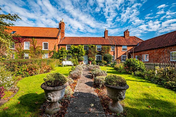 3 Bedroom Cottage For Sale In Main Road, Long Bennington, Nottinghamshire, NG23