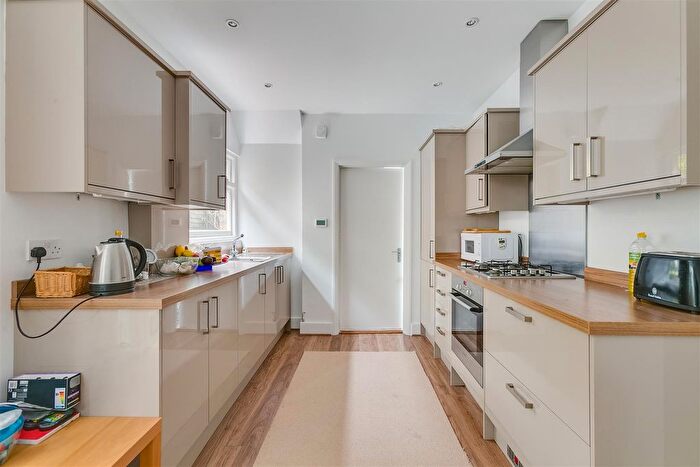 1 Bedroom Flat To Rent In Church Path, Chiswick, London, W4