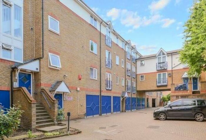 1 Bedroom Flat To Rent In Croft Street, Surrey Quays, SE8