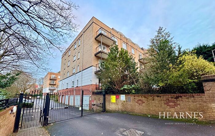 2 Bedroom Flat For Sale In St Peters Road, Bournemouth, BH1
