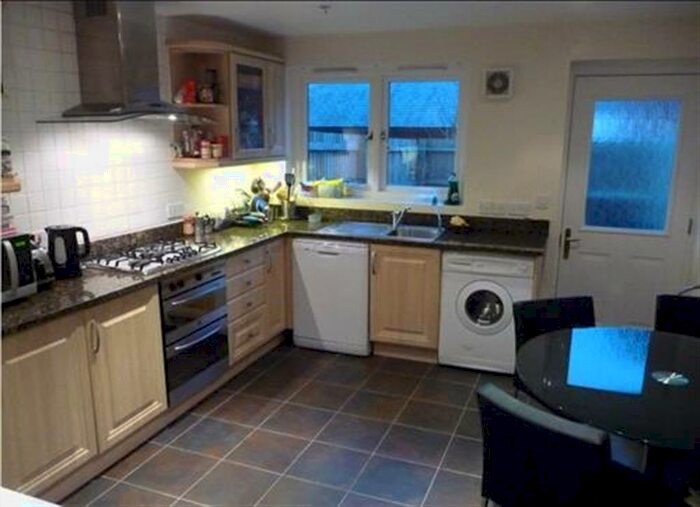 4 Bedroom Semi-Detached House To Rent In Market Street, Exeter, EX1