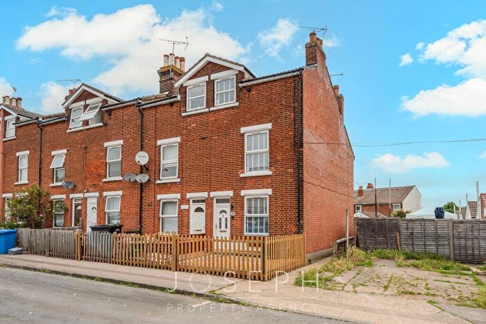 3 Bedroom Town House For Sale In Mumford Road, Ipswich, IP1