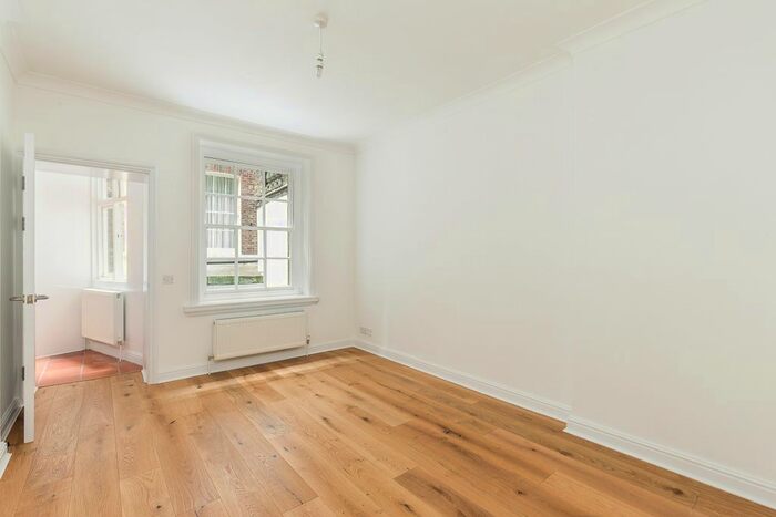 1 Bedroom Flat To Rent In York Buildings, London, WC2N