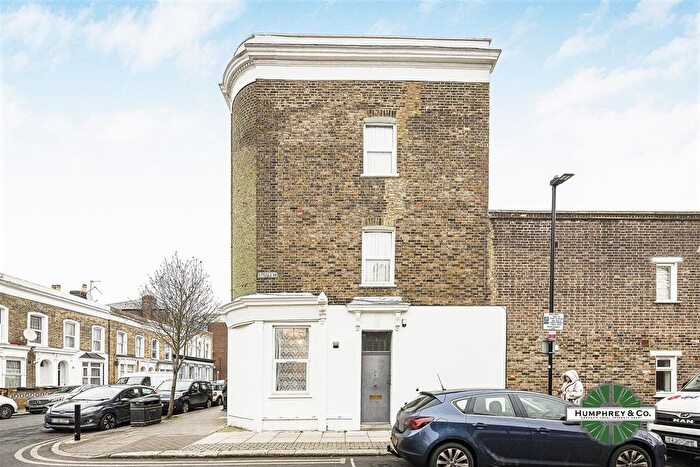 1 Bedroom Flat For Sale In Park Lane, London, N17