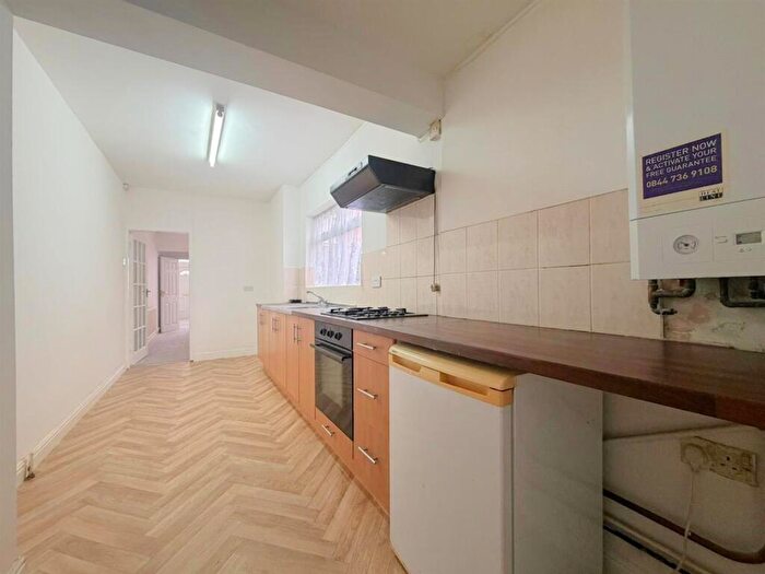 3 Bedroom Terraced House For Sale In Harewood Street, Spinney Hills, Leicester, LE5