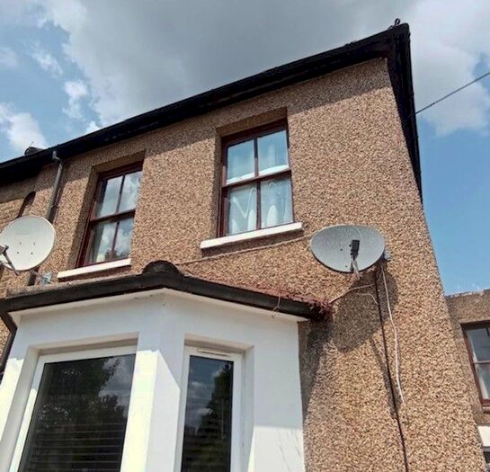 3 Bedroom End Of Terrace House To Rent In Buckingham Road, London, E15