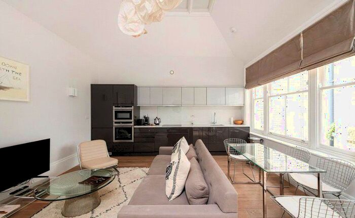 2 Bedroom Flat To Rent In Welbeck Street, Marylebone, London, W1G