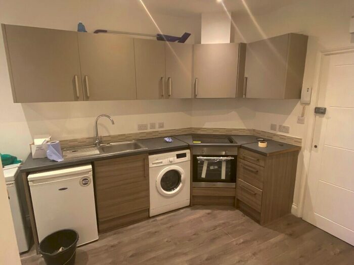 Studio To Rent In Gorst Road, London, NW10