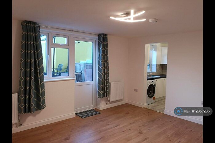 1 Bedroom Flat To Rent In Hendon, London, NW4