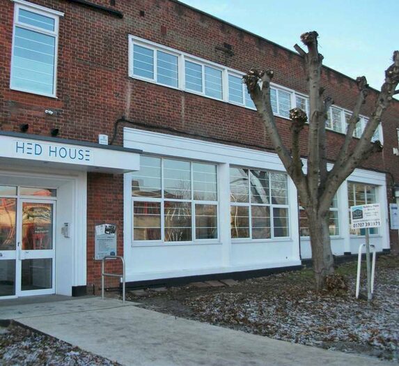 Office Commercial To Rent In Bridge Road East, Welwyn Garden City, AL7