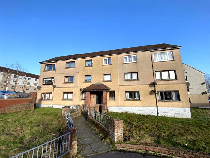3 Bedroom Apartment To Rent In Fintrie Terrace, Hillhouse, Hamilton, ML3