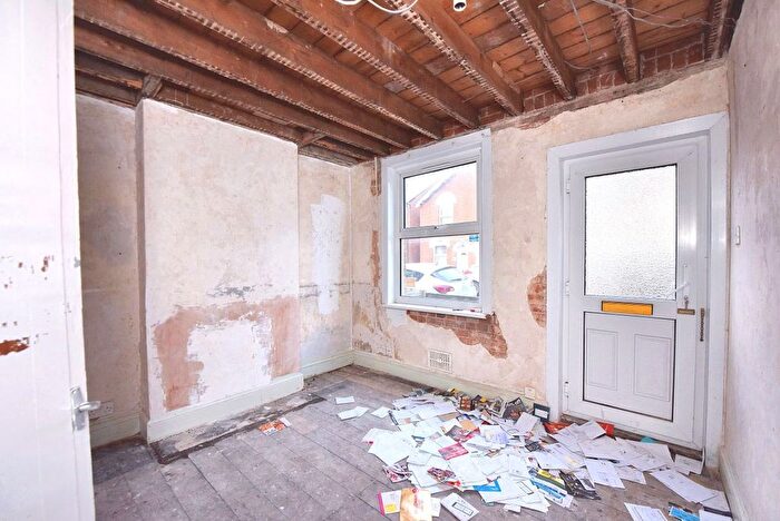 2 Bedroom End Of Terrace House For Sale In Victor Road, Colchester, CO1