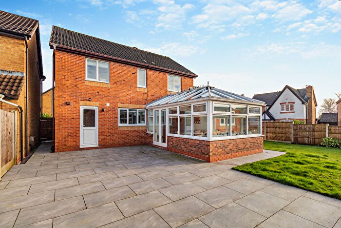 5 Bedroom Detached House For Sale In Spruce Crescent, Bury, BL9