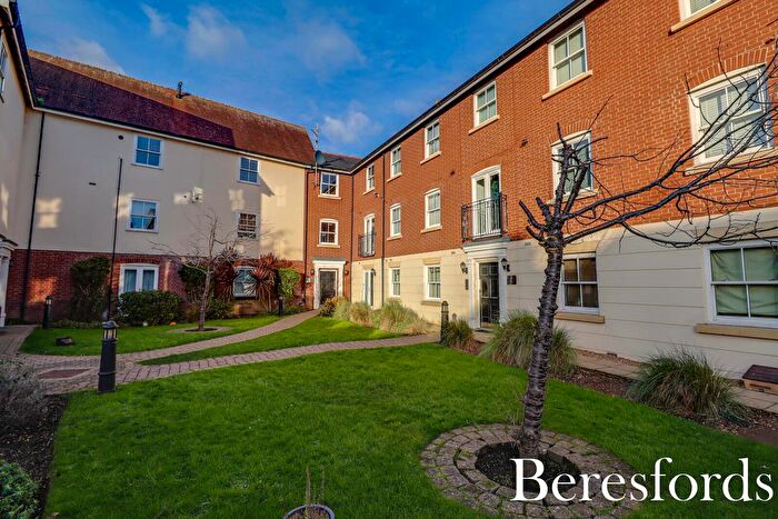 2 Bedroom Flat For Sale In William Hunter Way, Brentwood, CM14