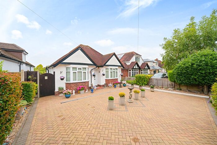 3 Bedroom Detached Bungalow For Sale In St. Margarets Road, Maidenhead, SL6