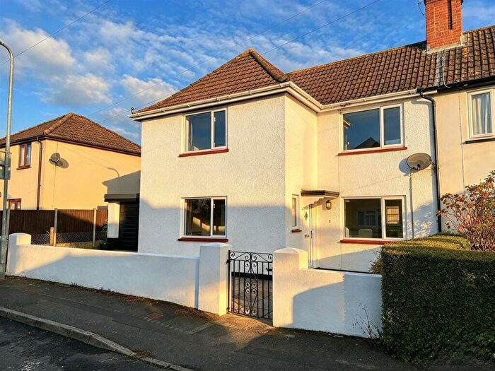 3 Bedroom End Of Terrace House For Sale In Alexandra Road, Bulwark, Chepstow, NP16
