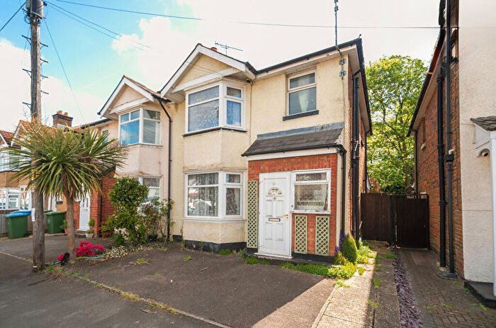 3 Bedroom Semi-Detached House For Sale In Percy Road, Regents Park, Southampton, Hampshire, SO16