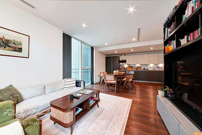 1 Bedroom Apartment To Rent In Maine Tower, Harbour Way, London, E14