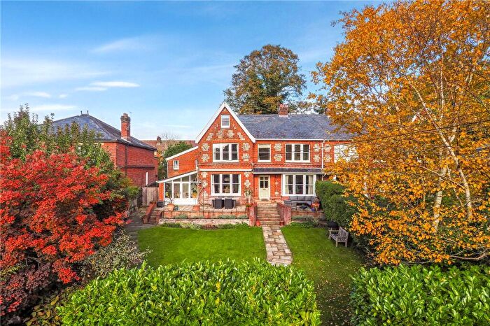 5 Bedroom Semi-Detached House For Sale In The Avenue, Twyford, Winchester, Hampshire, SO21