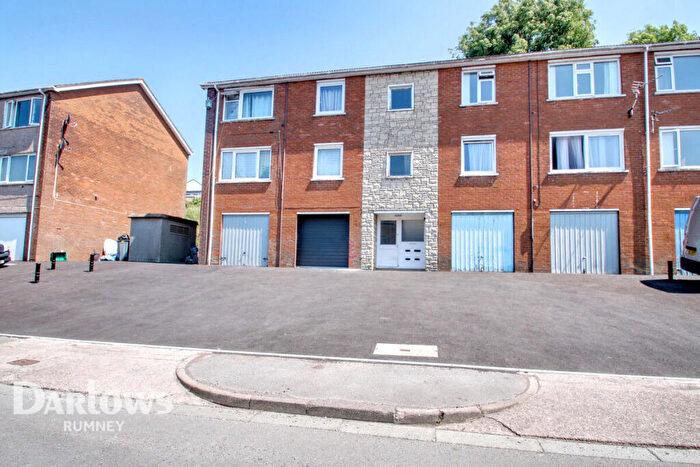 2 Bedroom Apartment For Sale In Lynmouth Crescent, Cardiff, CF3