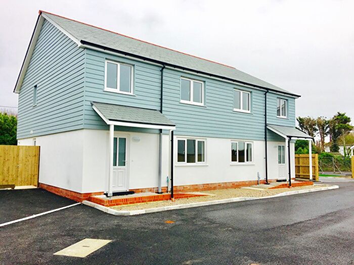 3 Bedroom Property To Rent In Long Rock, Penzance, TR20