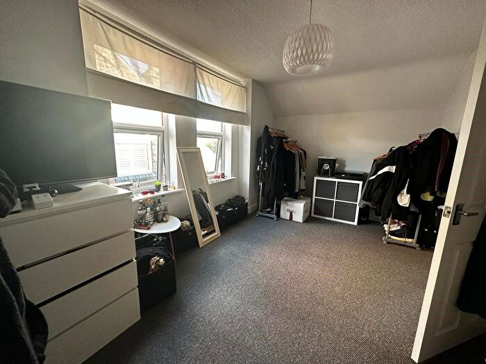 3 Bedroom Semi-detached House To Rent In Melbourne Road, West Bridgford, NG2