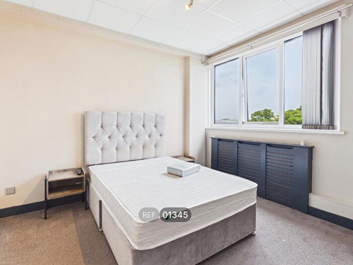1 Bedroom Hotel Room To Rent In Anchor House, Anlaby Road, Hull, HU3