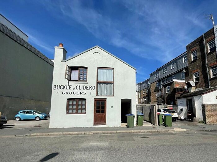 2 Bedroom Flat To Rent In High Street, Bognor Regis, East Sussex, PO21