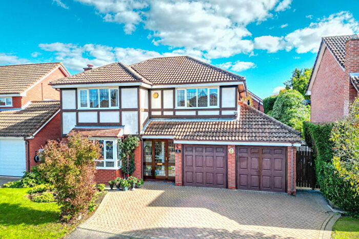 4 Bedroom Detached House For Sale In Northwick Crescent, Hillfield, B91
