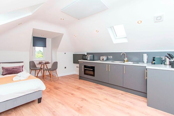 Studio To Rent In Coldharbour Road, Westbury Park, Bristol, BS6