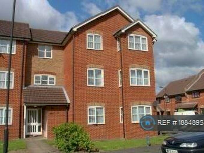 1 Bedroom Flat To Rent In Lime Close, Harrow Weald, HA3