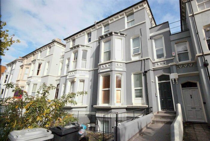 2 Bedroom Flat To Rent In London Road, St Leonards On Sea, East Sussex, TN37
