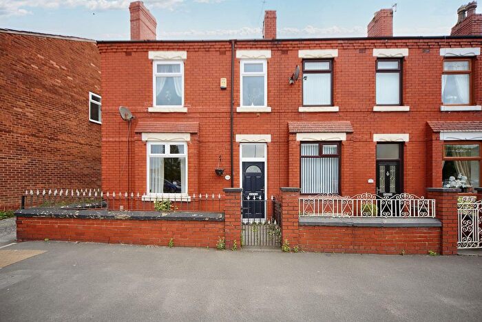 3 Bedroom End Of Terrace House For Sale In Warrington Road, Wigan, WN3