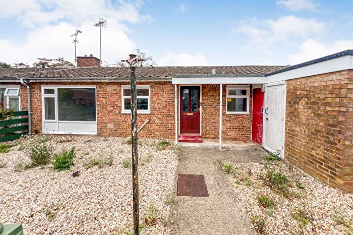 2 Bedroom Terraced Bungalow For Sale In Lime Kiln, Royal Wootton Bassett, Swindon, Wiltshire, SN4