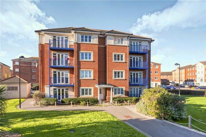 2 Bedroom Apartment To Rent In Barbuda Quay, Sovereign Harbour South, BN23