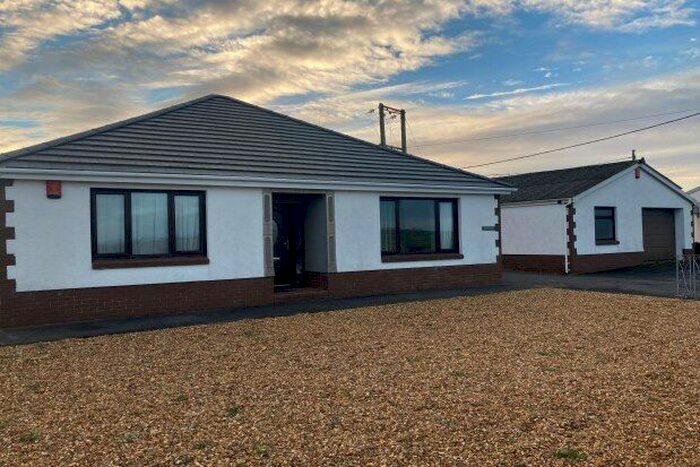 4 Bedroom Bungalow To Rent In Brodawel, Carmarthen, SA32