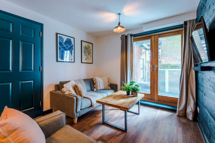 5 Bedroom Property To Rent In Flat, Shoe & Boot Factory, Leicester, LE2