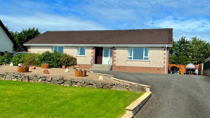 4 Bedroom Bungalow For Sale In Bakers Road, Newmarket, HS2