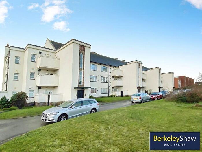 3 Bedroom Apartment To Rent In Burbo Mansions, Burbo Bank Road South, Blundellsands, L23